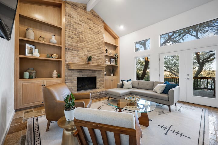 Westlake – Lake Glimpses | 8-mins to 360 Bridge