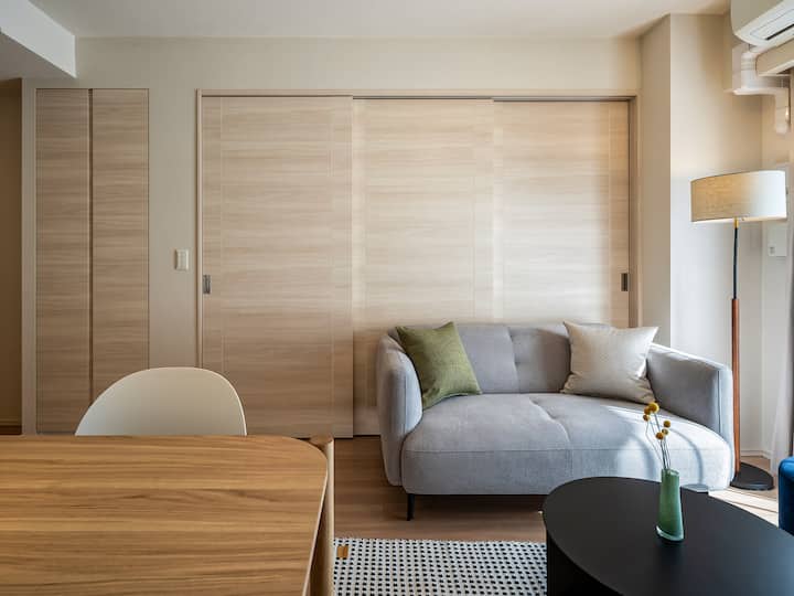 Shibuya Premier 2br Apt 55sqm | Kitchen & Washer - Tokyo