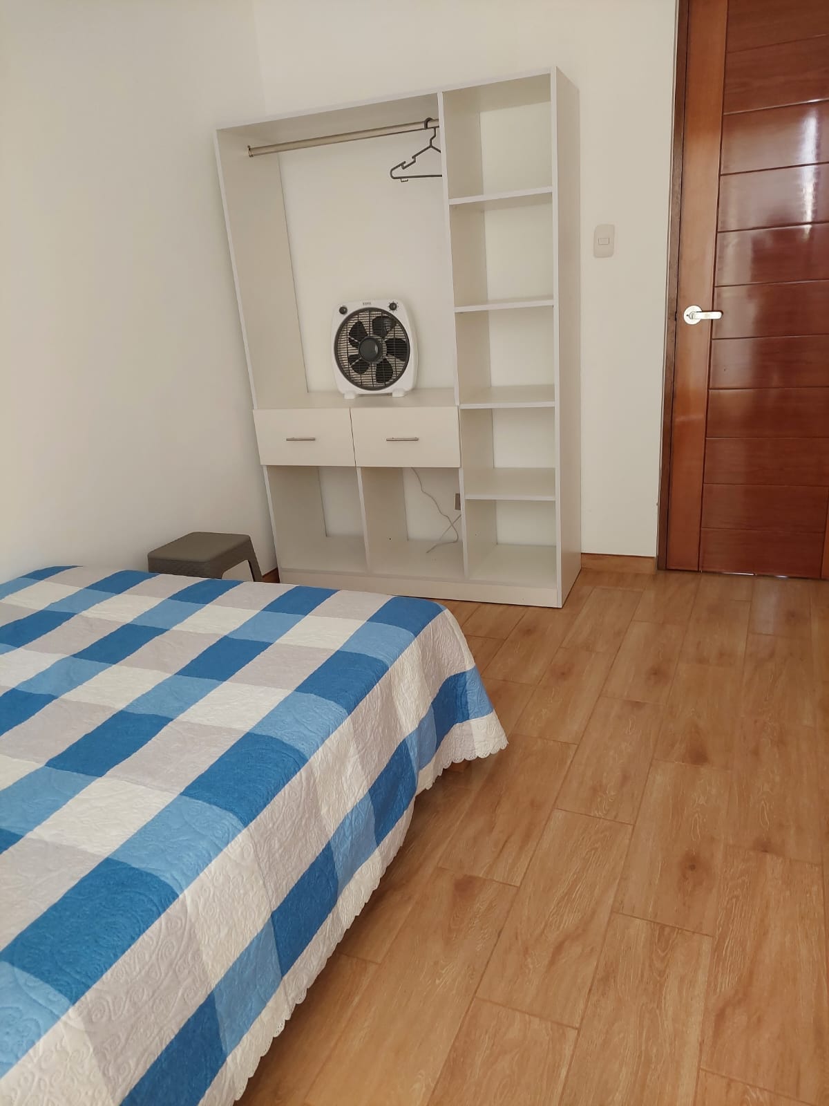 غرفة النوم 2