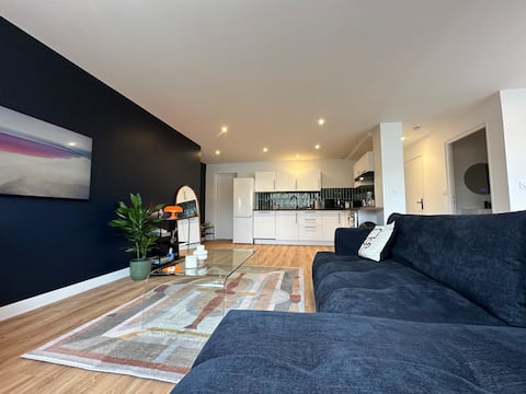 Popular Airbnb listing: Exceptional view Hyper-Center in Caen