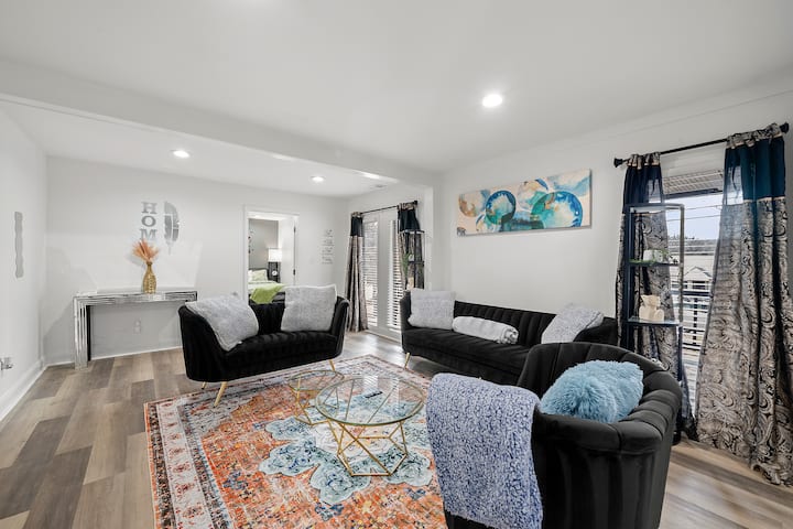 Expansive 7-br Family Home In Atlanta | Sleeps 26 - Atlanta