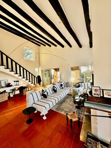 Panoramic Villa in Begur gallery image 2