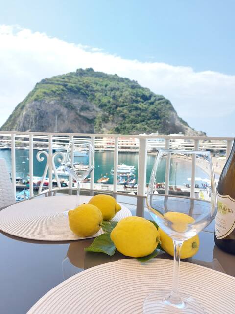 Casa Micuccio on the sea and the beach. Breathtaking view