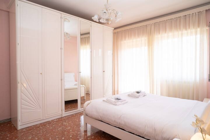 [200mt metroA] 3 camere da letto WI-FI e balcone gallery image 3