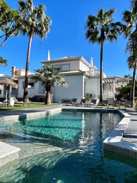 Exceptional villa with pool