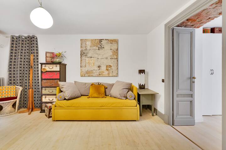 Design & Eclectic|Exclusive Garden 10 min to Duomo gallery image 4