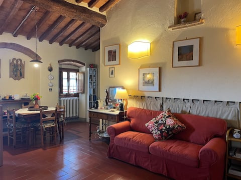 Annuncio Airbnb popolare: the Chianti tower a San Casciano In Val Di Pesa