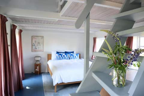 Popular Airbnb listing: Humlehuset in Fredensborg