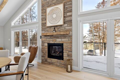Top performing Airbnb: Luxury Hideaway PEI in Queens