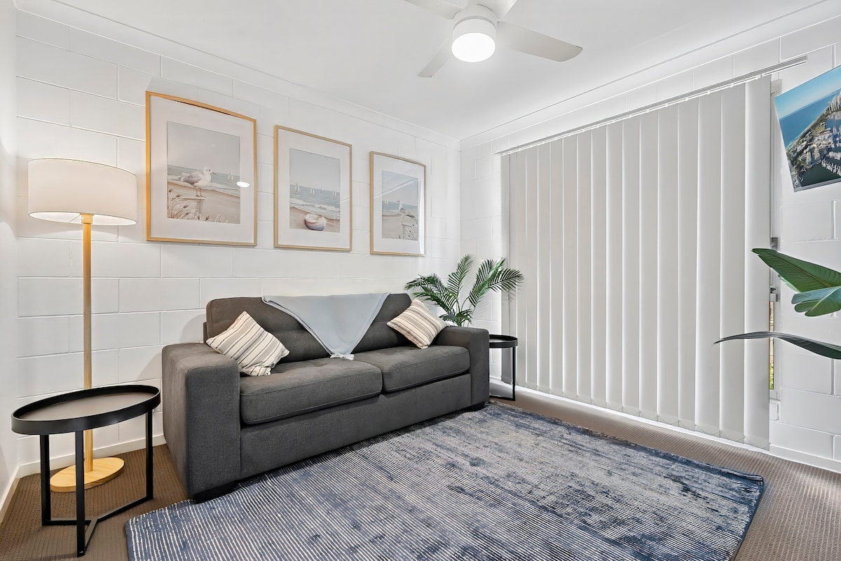 Successful Airbnb property: Romantic Getaway, 4 min drive to the beach in Yeppoon