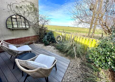 Marsh Mellow - Sleeps 8 - Stylish home