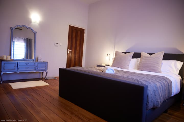 Მთავარი ოთახი მაღლა