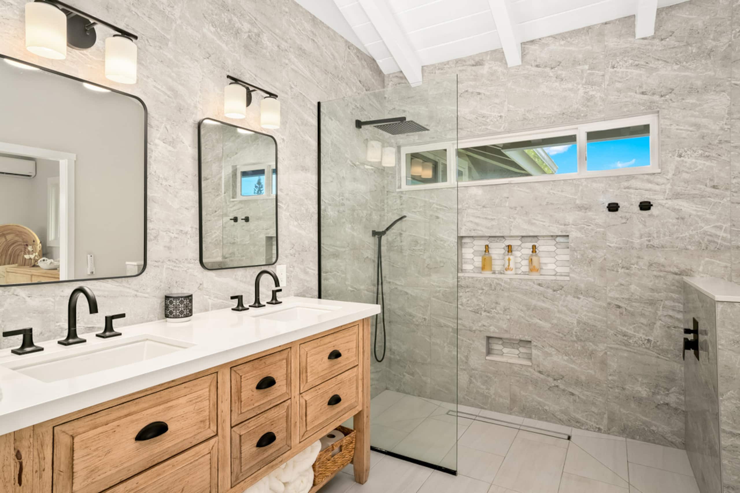 Home in Princeville · ★4.73 · 3 bedrooms · 5 beds · 2 private baths - Image 20