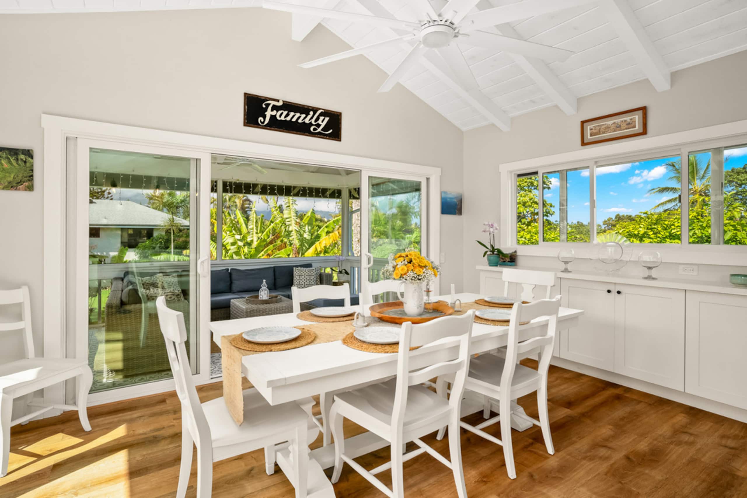 Home in Princeville · ★4.73 · 3 bedrooms · 5 beds · 2 private baths - Image 12