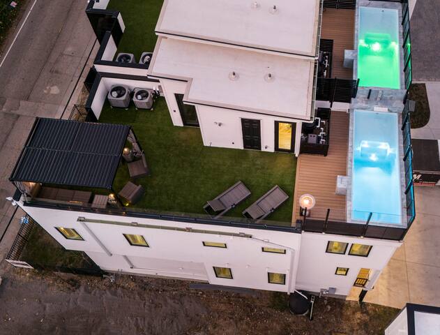 The Golden Manor gallery image 5