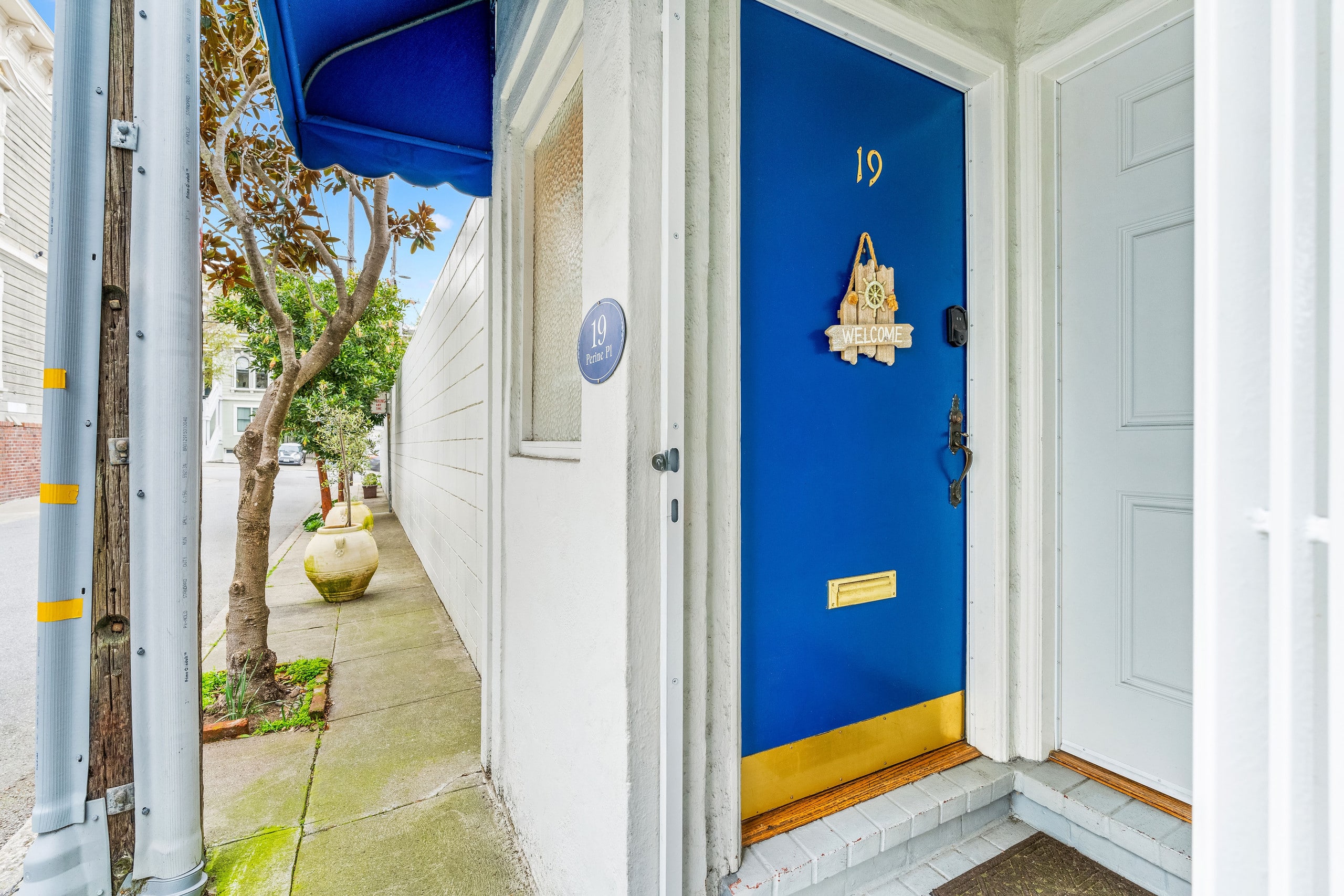 Condo in San Francisco · ★4.95 · 1 bedroom · 1 bed · 1 bath - Image 18