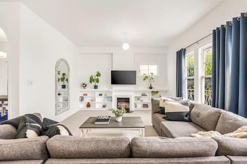 Top performing Airbnb: Prime Pacific Heights Location in Pacific Heights