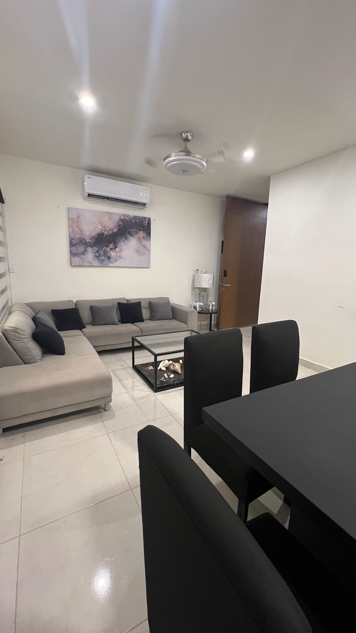 Popular Airbnb listing: Cozy house, garden, pool, barbecue, A/C in Real Montejo
