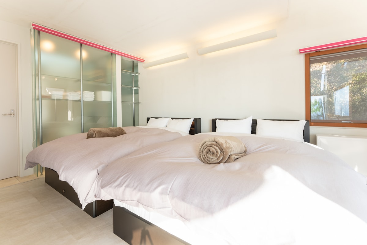 غرفة النوم 1