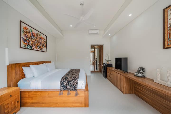 沙努尔斯卡别墅（ Ska Villa ）
-卧室配备智能电视、迷你冰箱、空调、2米宽双人床和独立卫生间