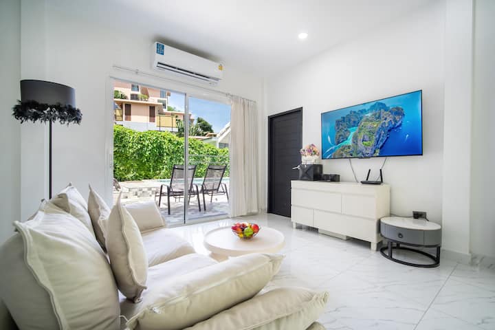 4-bedroom Seaview Villa | 50m To Beach | - Phuket