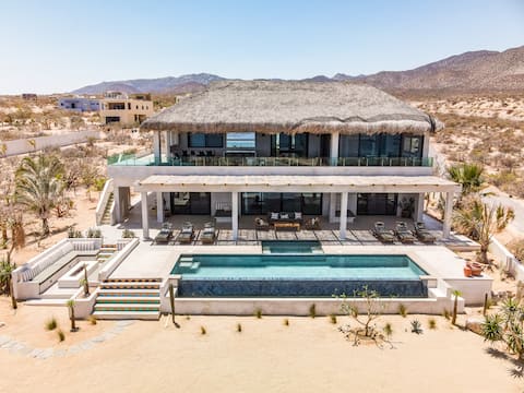 Lux 5BR, pool, beach club, pickle ball court