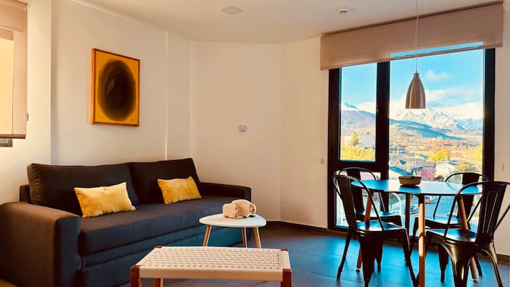 Downtown Retreat W/ Majestic Andes Mountain Views - Ushuaia