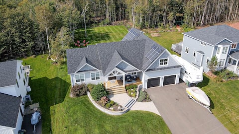 Casa Bonita PEI – Spacious, Relaxing, Dog-Friendly