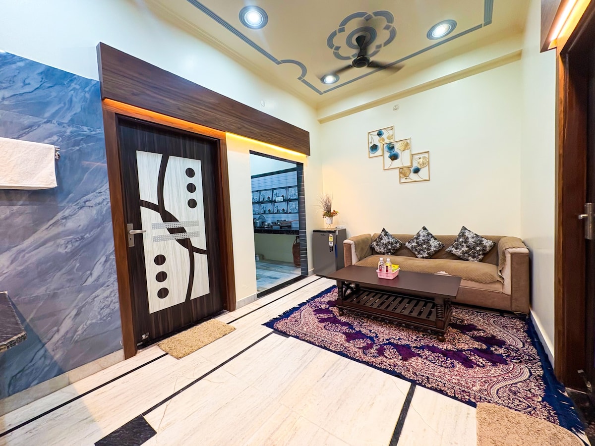 Flat in Varanasi