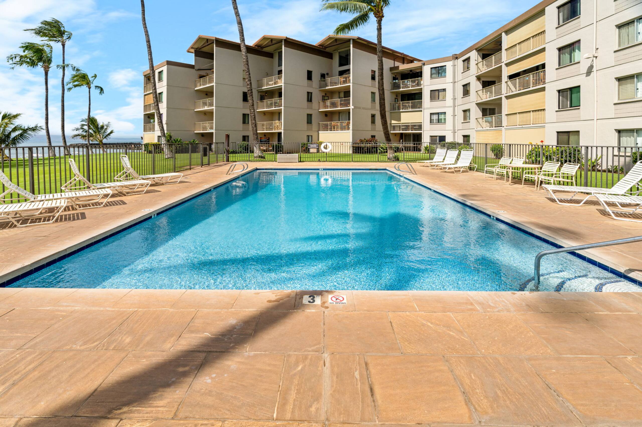 Condo in Wailuku · ★5.0 · 2 bedrooms · 3 beds · 2 private baths - Image 44