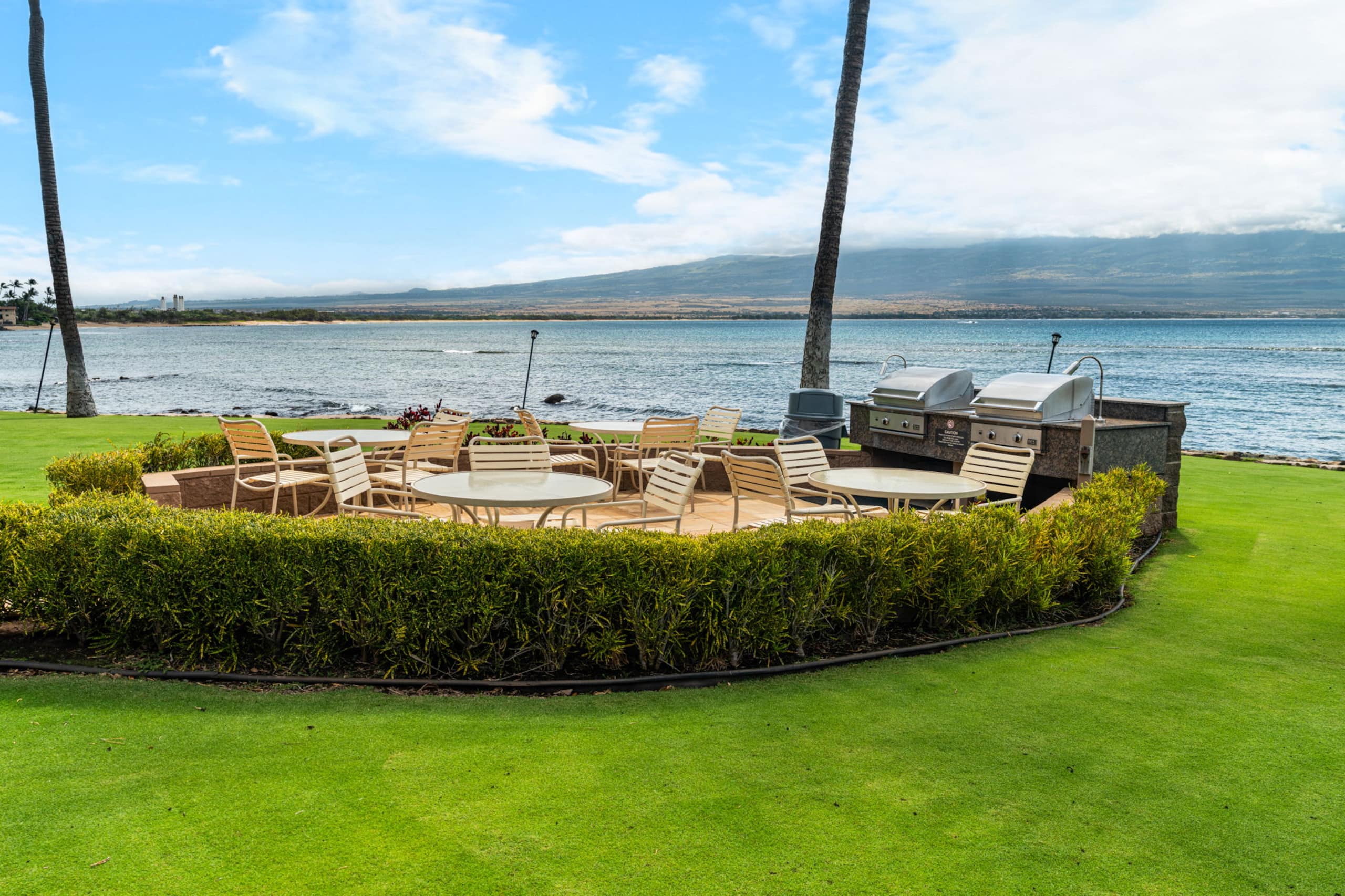 Condo in Wailuku · ★5.0 · 2 bedrooms · 3 beds · 2 private baths - Image 45