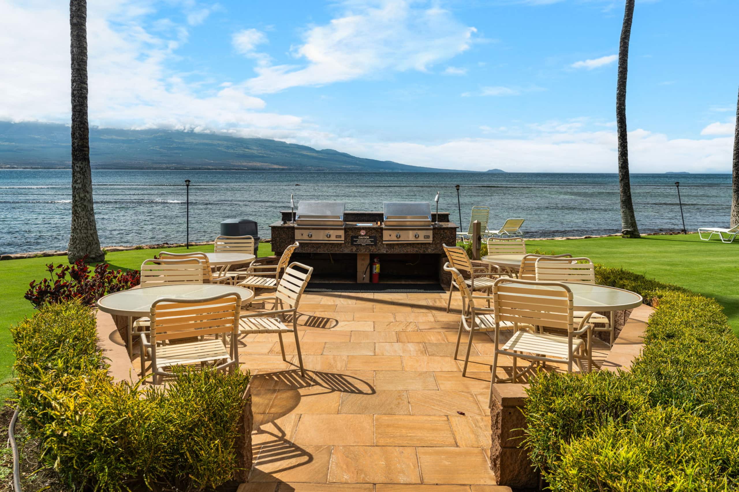 Condo in Wailuku · ★5.0 · 2 bedrooms · 3 beds · 2 private baths - Image 42