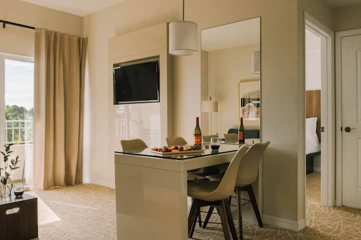 Luxury Resort 1br Condo | Near Universal & Epic - Orlando