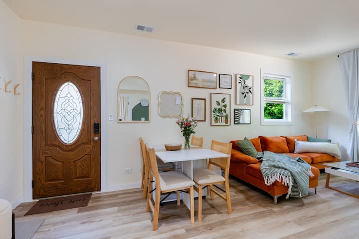 New Boho 3br | King Bed, Firepit/close To Downtown - Oak Park, IL