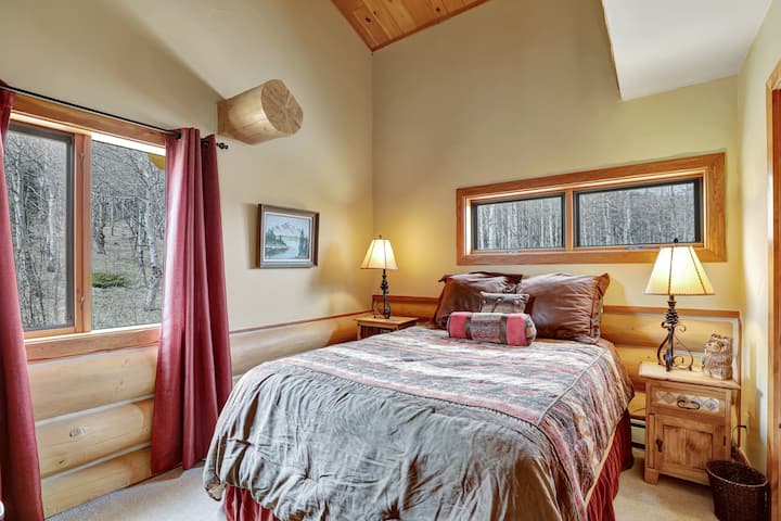 Západná „apartmánová“ spálňa