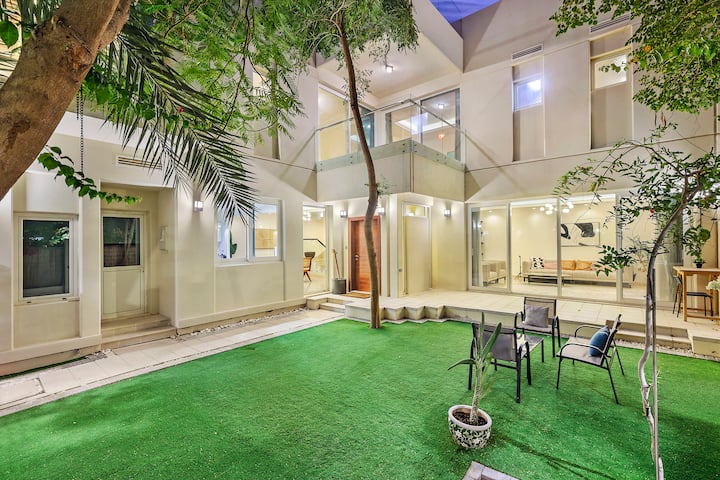 First Class | Villa | The Epitome Of Luxury - Dubai