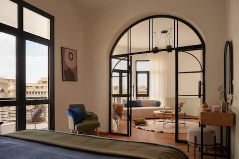 Brassbell l Downtown l Kasr 1BR w/ Balcony