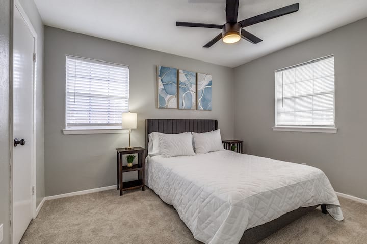 Central Modern Dfw Perfect For Families&groups! - North Richland Hills, TX