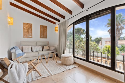 Top Airbnb: Villa Sunset- private pool, BBQ & close to beach en Teulada