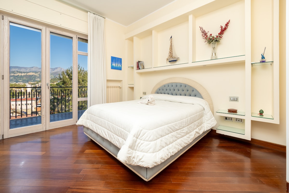 საძინებელი 1