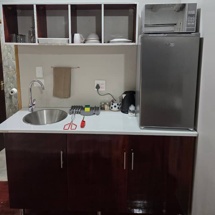 2 Small Olifants Rest Private Safe Clean - Centurion