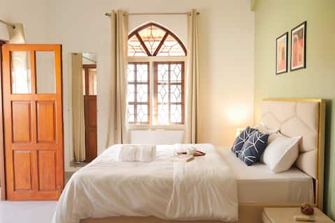 Artistic 3BHK Farm Villa | near Parra coconut road