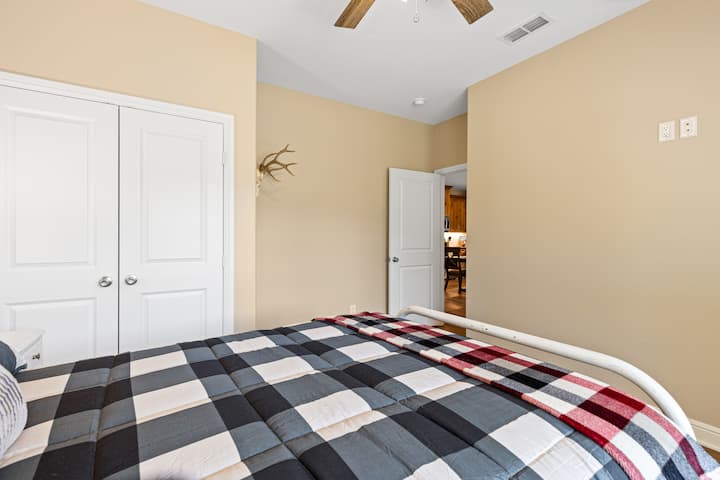 غرفة النوم 1