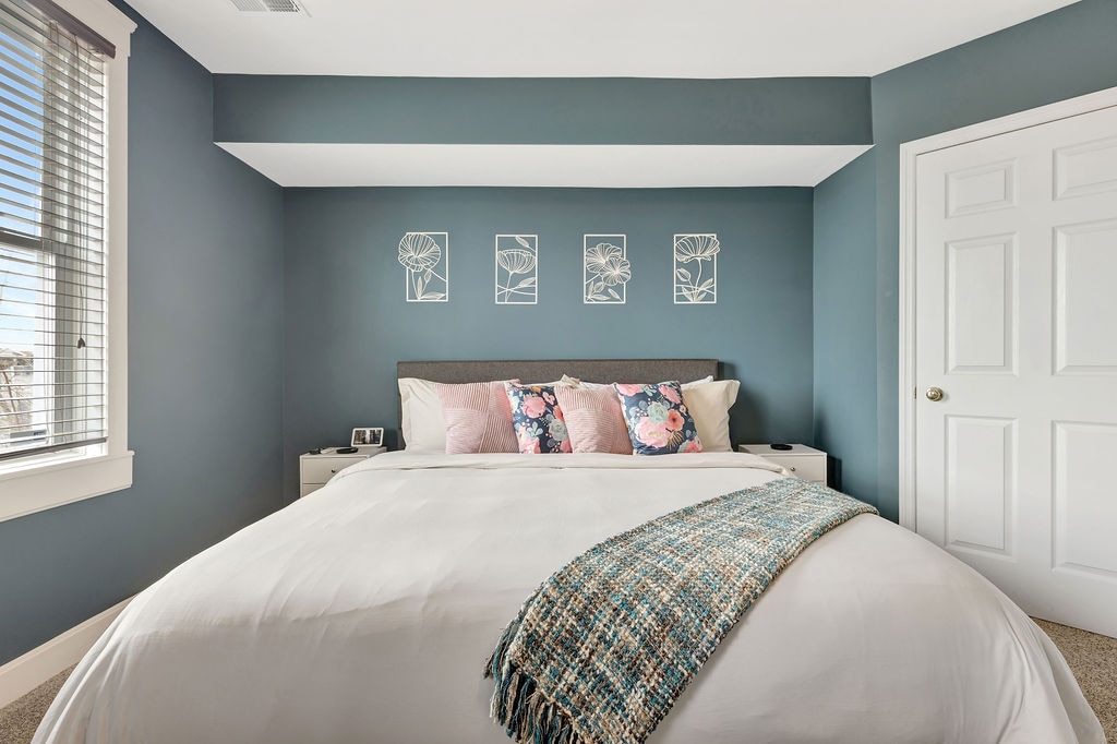 Დიდი და კომფორტული საწოლი დიდი ზომის!