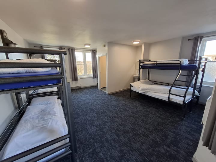 Victorian Mansion Room 12 Deluxe En-suite (Double) - Skipton