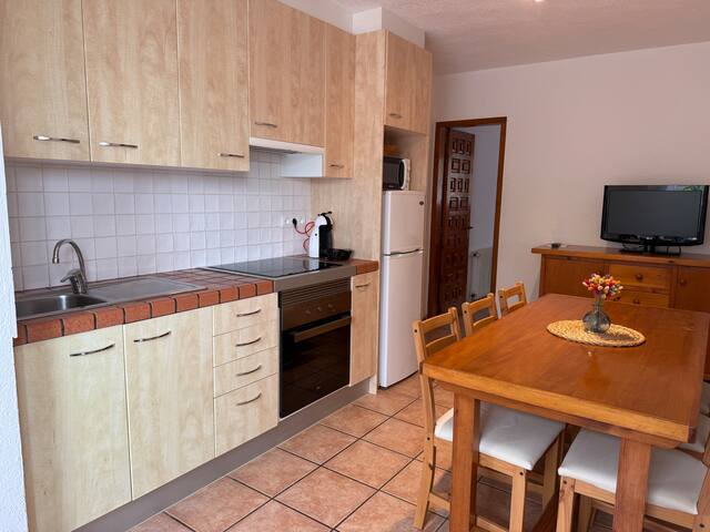 Apartament amb piscina, gimnàs i aparcament gallery image 3