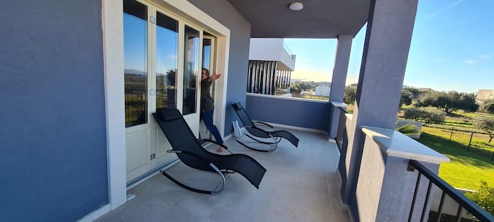 Apartment With Sea View And Heated Pool - Zadar
