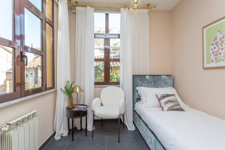 Daplace | Cosima Apartment III gallery image 3