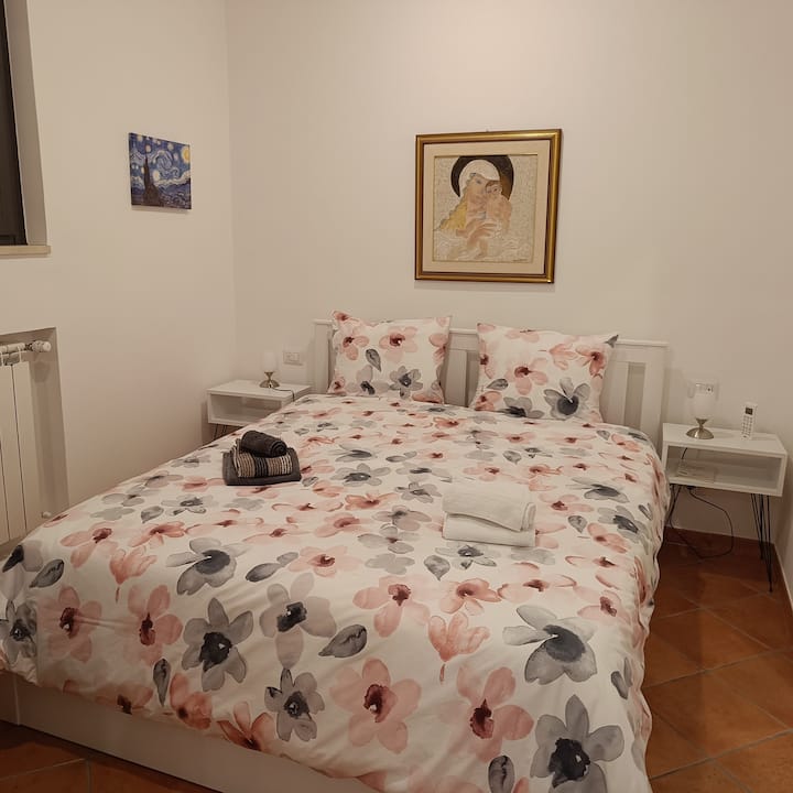 Dhomë gjumi dopio me banjë