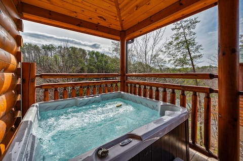 Hilltop Escape cabin in Sevierville - Photo 3